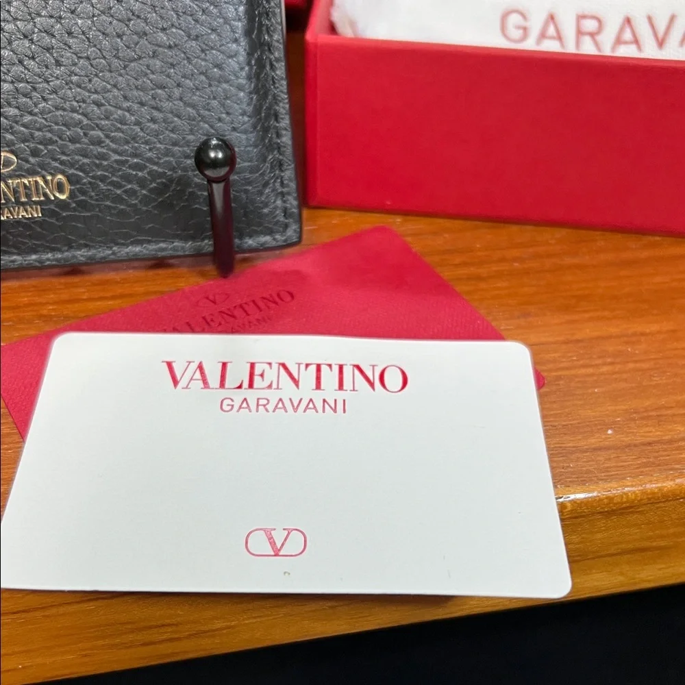 Valentino Garavani Black Wallet with Gold Studs - Picture 4 of 6